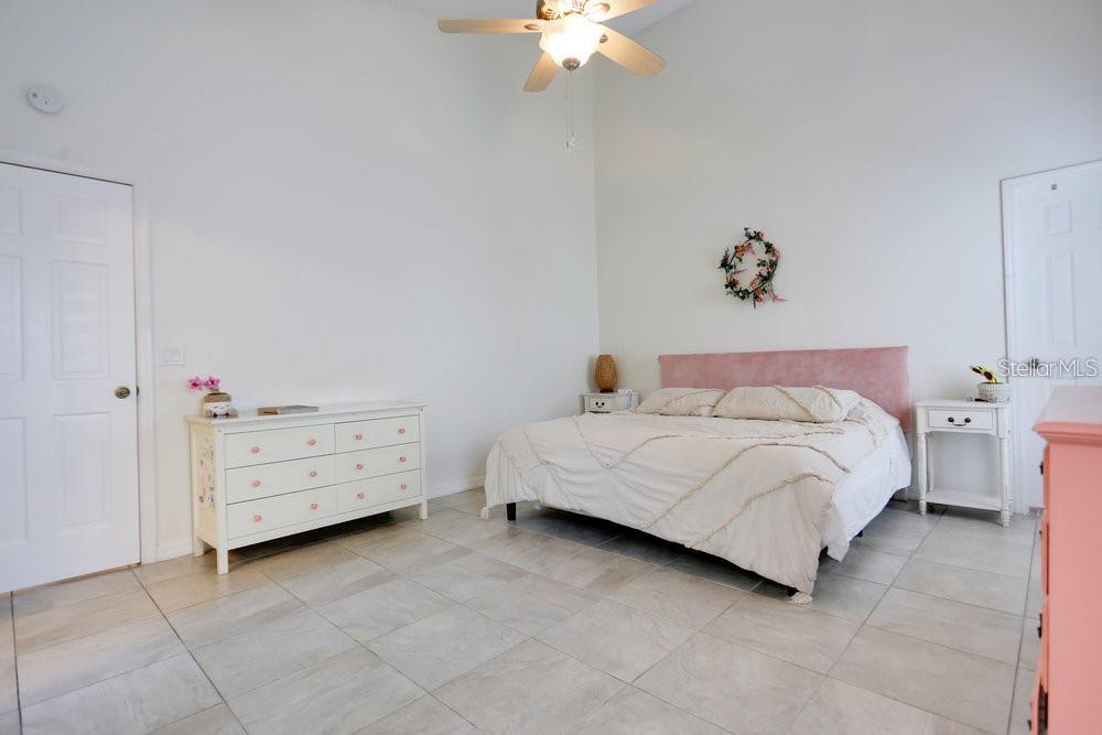 BRYN MAWR PH 01 - Residential Lease