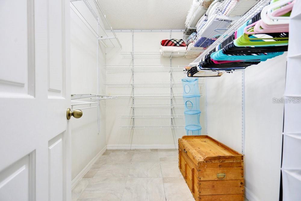 BRYN MAWR PH 01 - Residential Lease