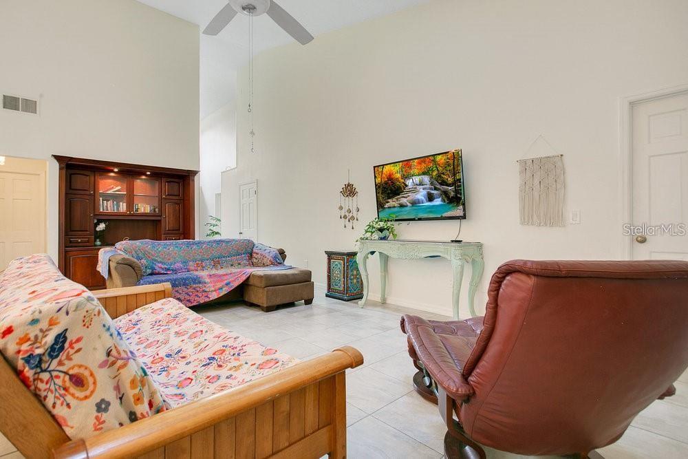 BRYN MAWR PH 01 - Residential Lease