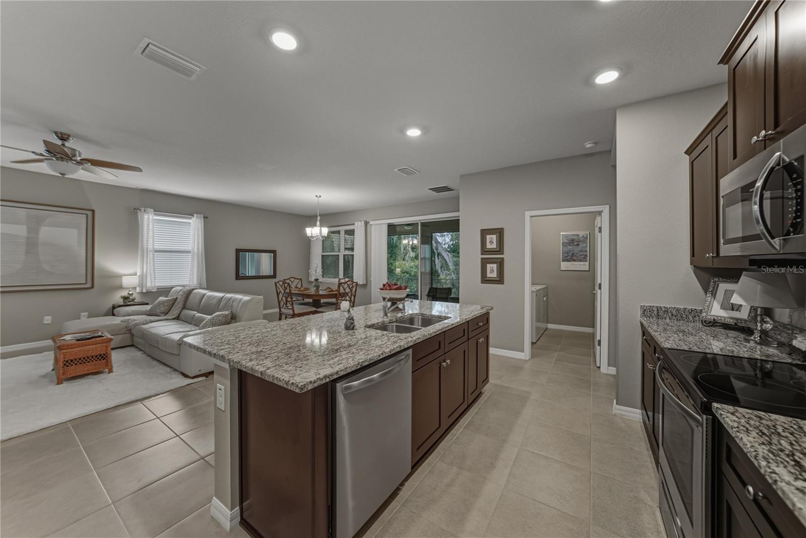 LAKE JOVITA GOLF & COUNTRY CLU - Residential