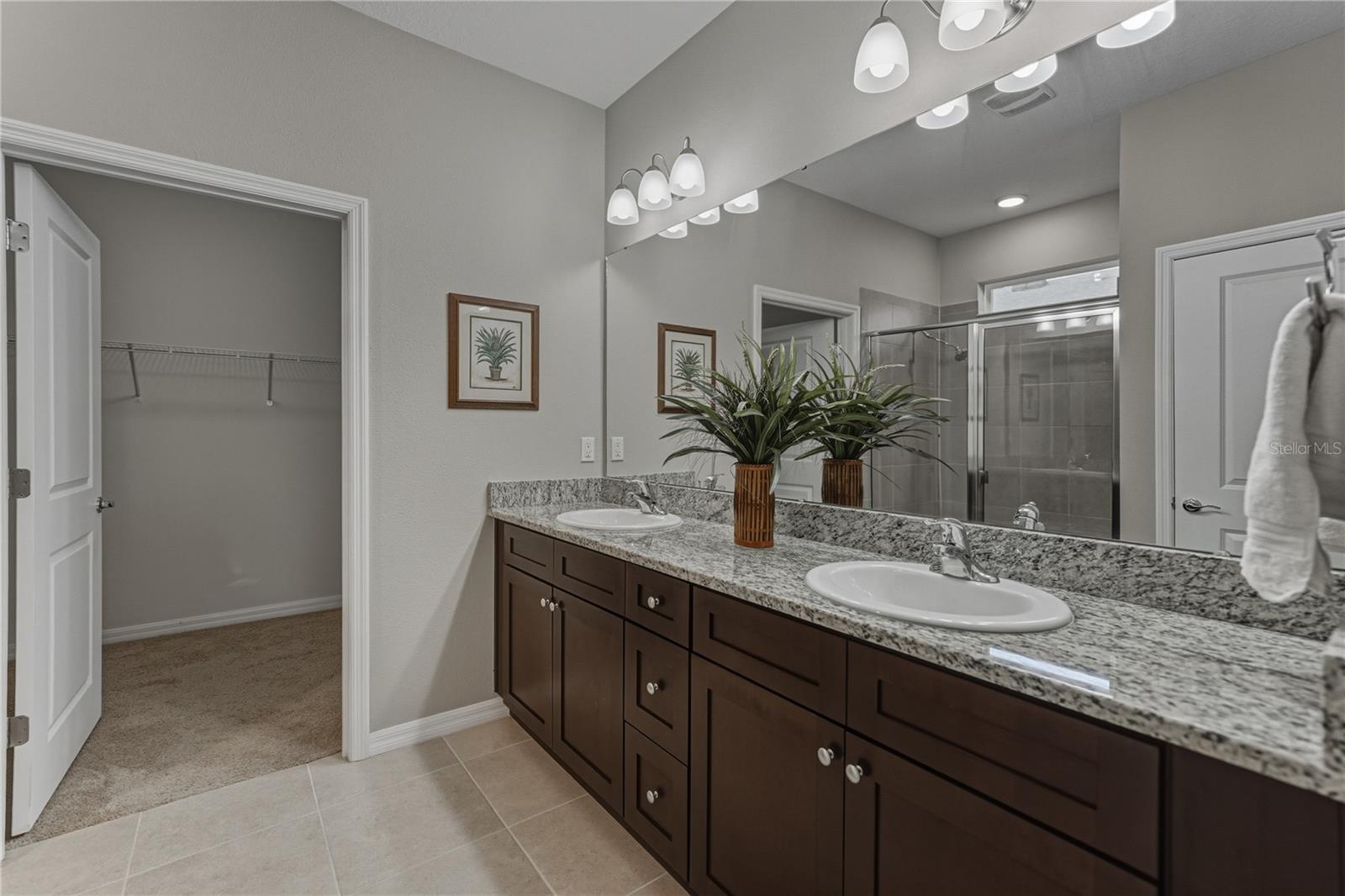 LAKE JOVITA GOLF & COUNTRY CLU - Residential