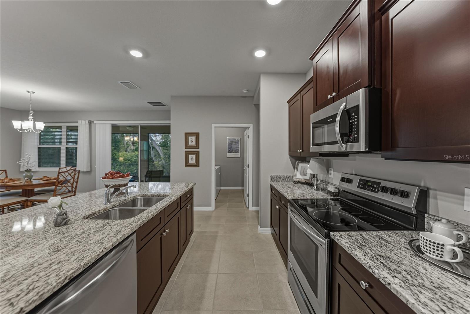 LAKE JOVITA GOLF & COUNTRY CLU - Residential