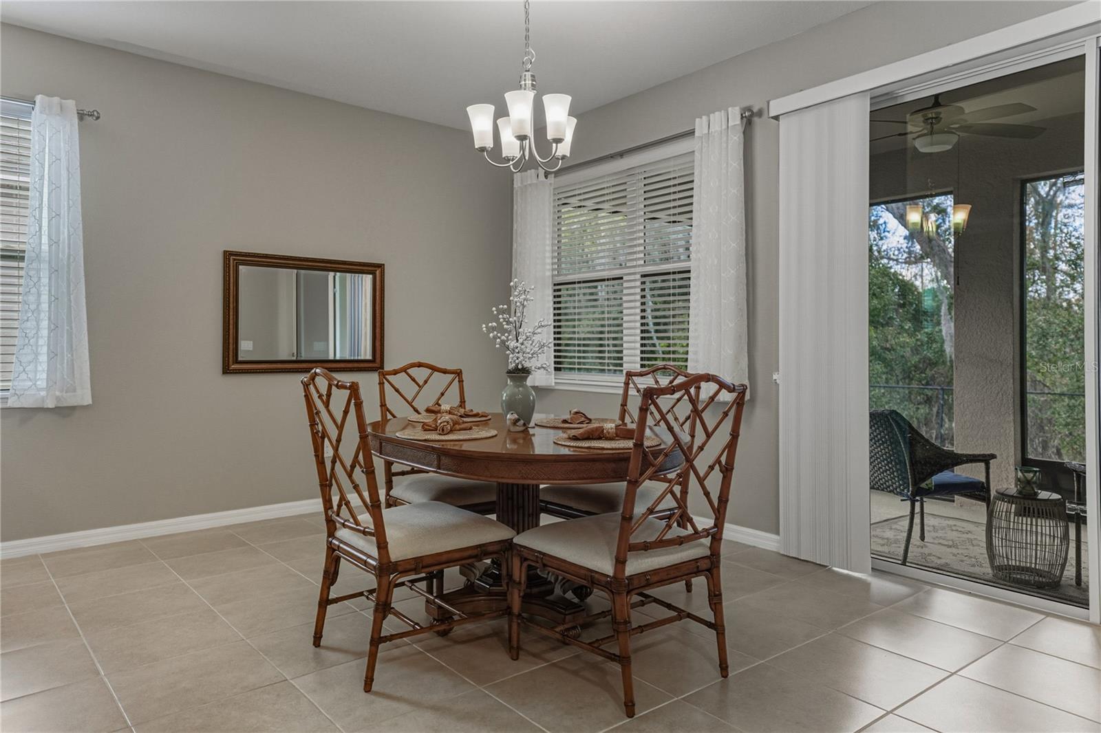 LAKE JOVITA GOLF & COUNTRY CLU - Residential