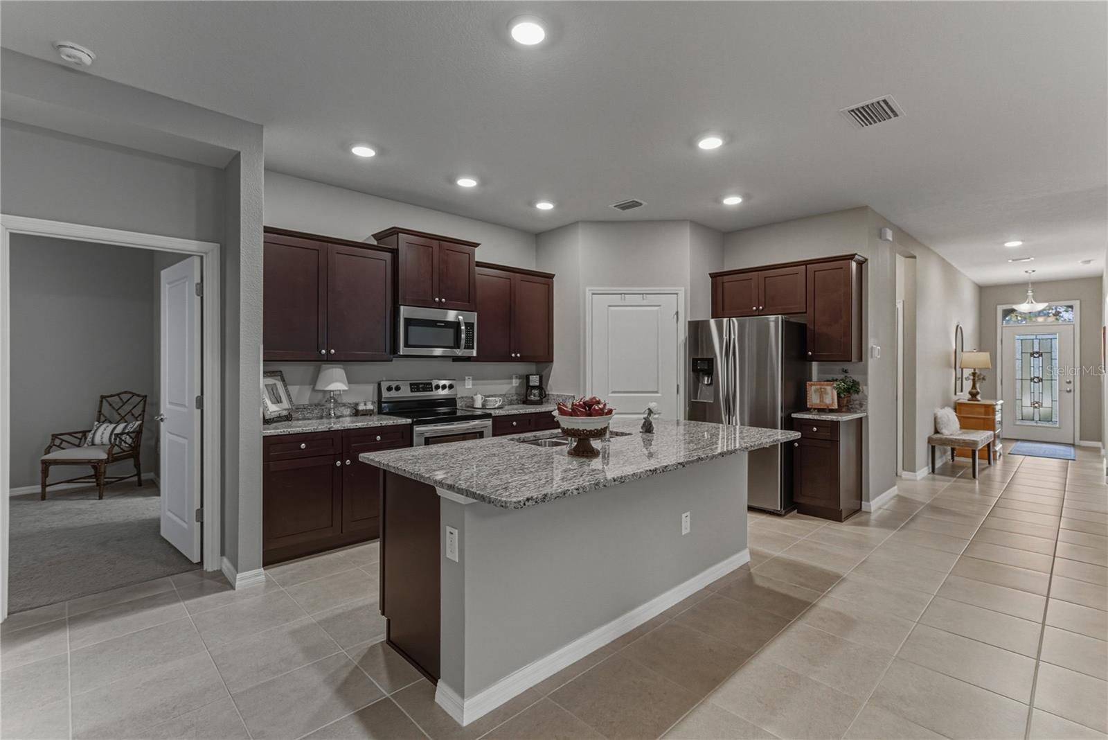 LAKE JOVITA GOLF & COUNTRY CLU - Residential