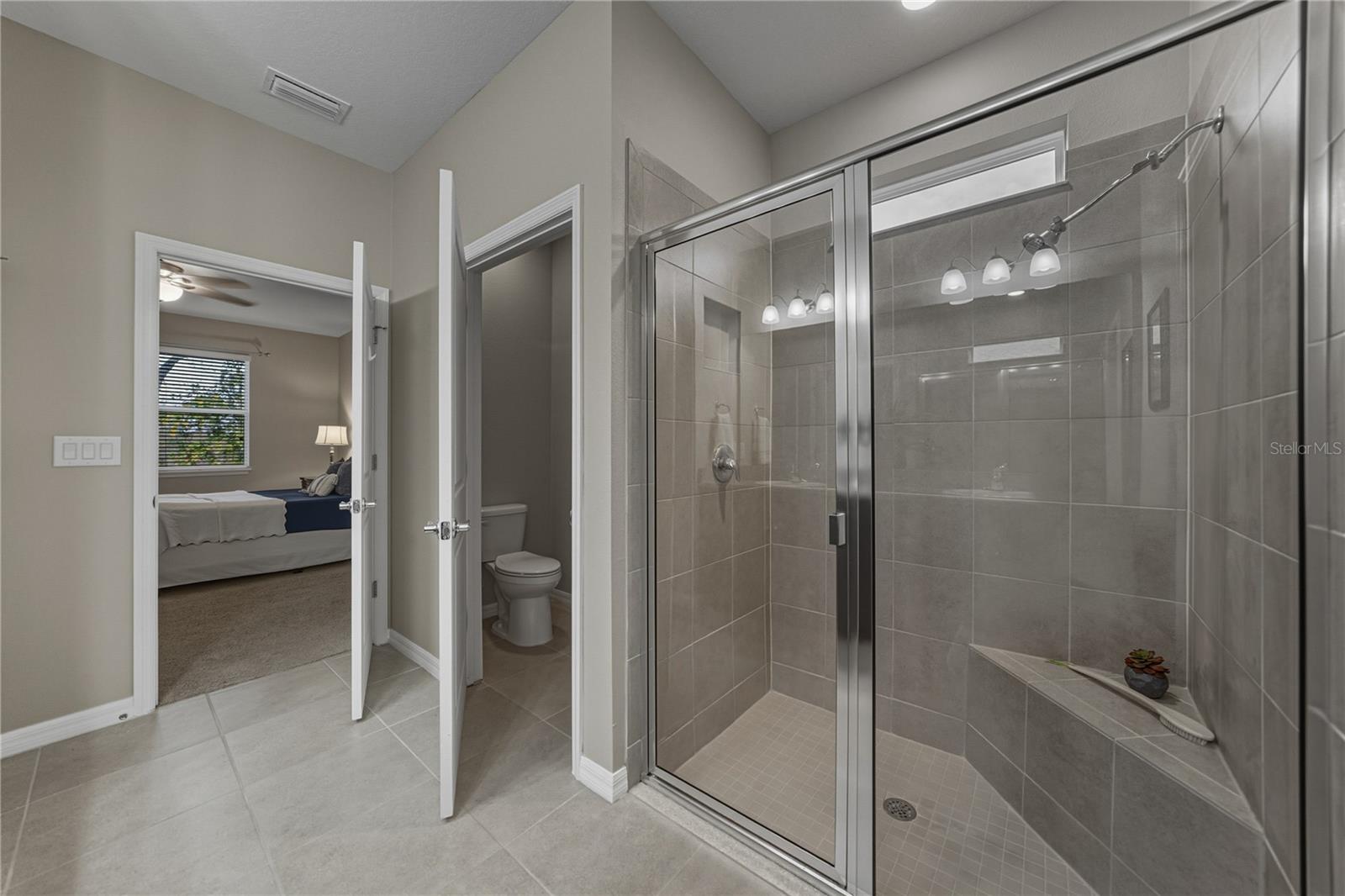 LAKE JOVITA GOLF & COUNTRY CLU - Residential