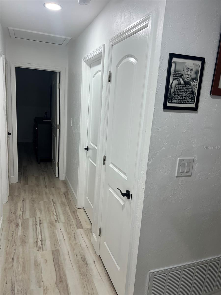 OAK MEADOWS - Residential