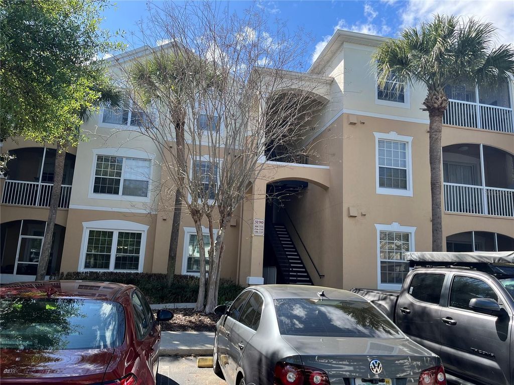 Photo of 3190 Dante Drive #308, Orlando, FL 32835 (MLS # O6392453)