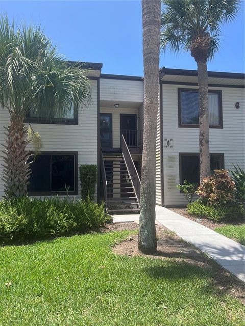 376 MOORINGS COVE DRIVE 6C TARPON SPRINGS FL 34689