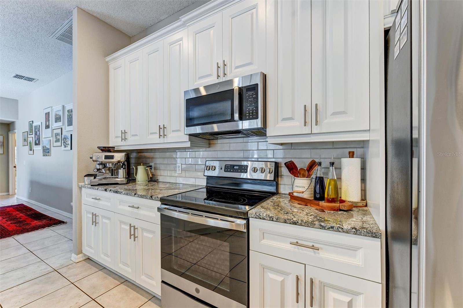 GLENBROOK WEST - Residential