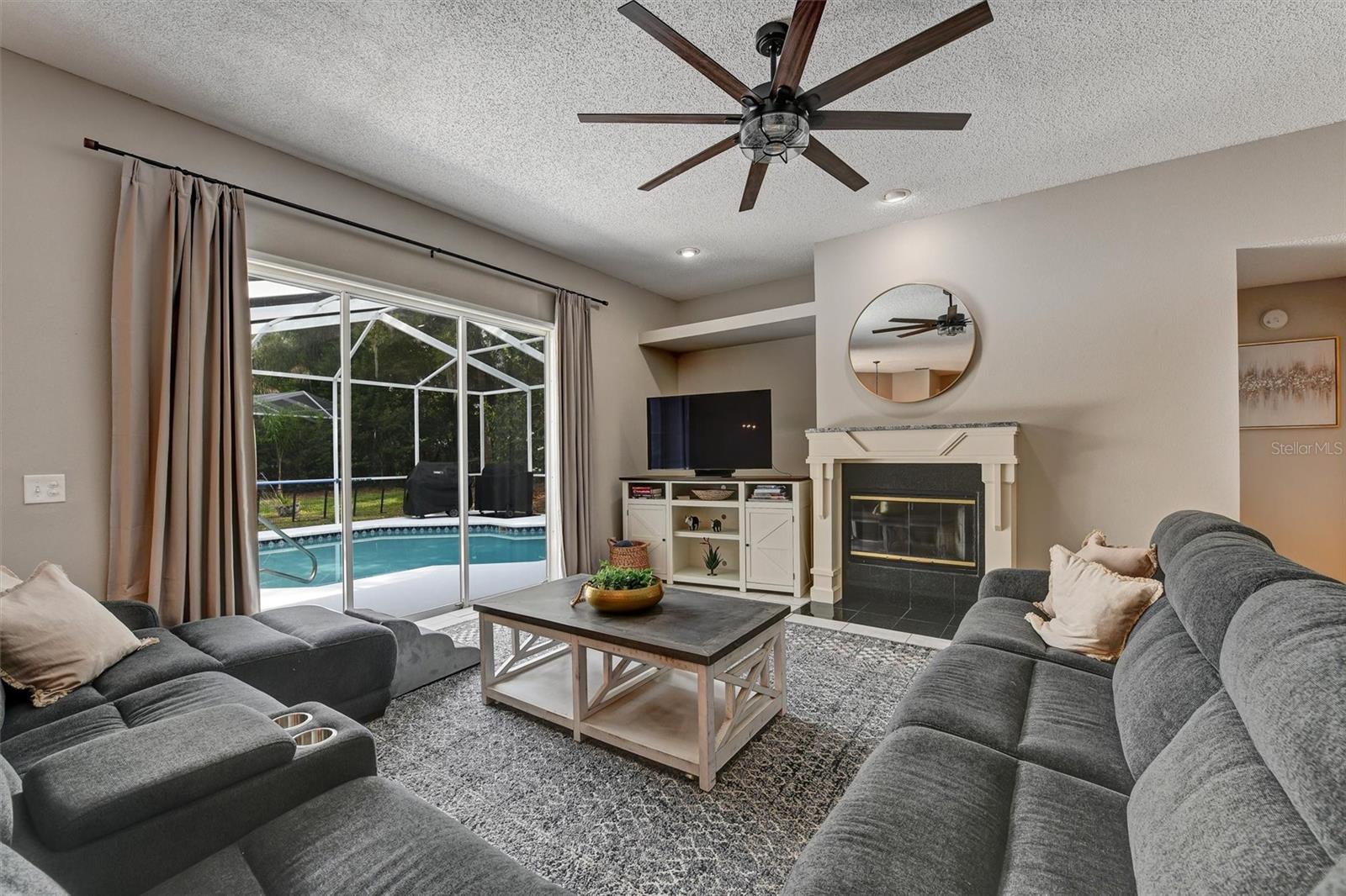 GLENBROOK WEST - Residential