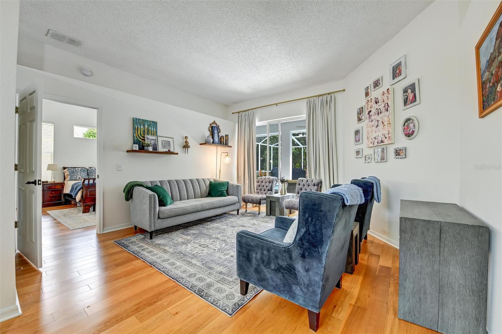 GLENBROOK WEST - Residential