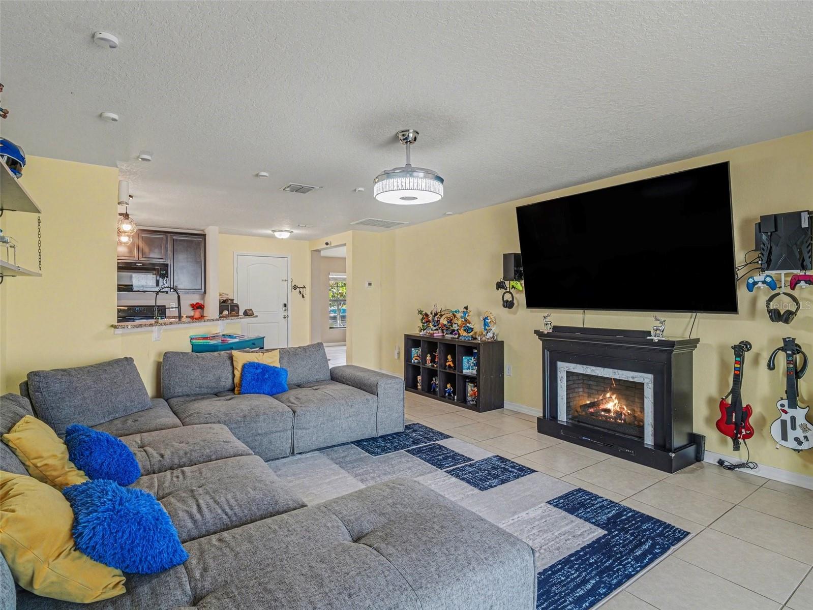 820 CHATHAM WALK DRIVE