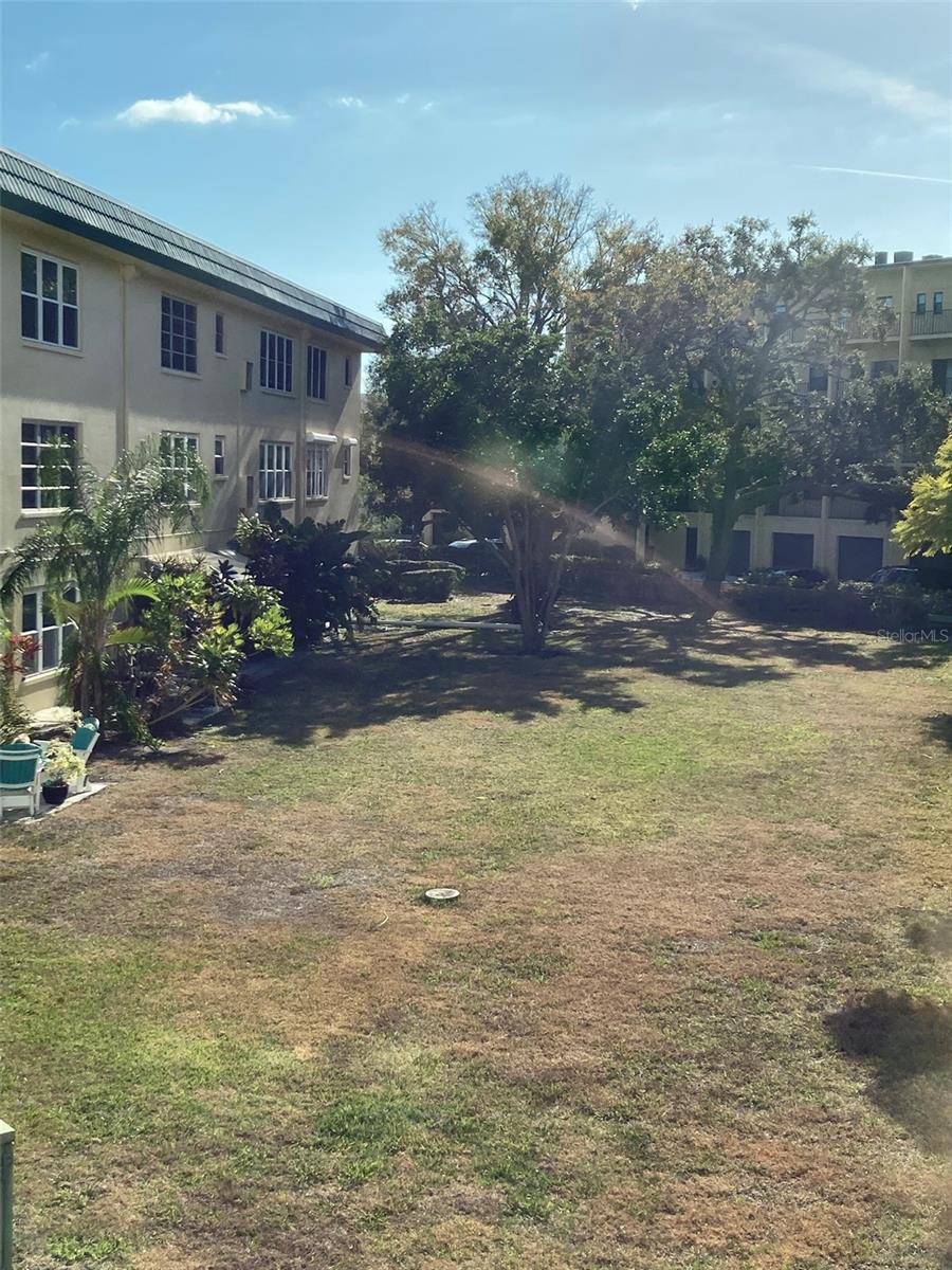 FIVE TOWNS OF ST PETE CORNELL BUILDING - Residential Lease