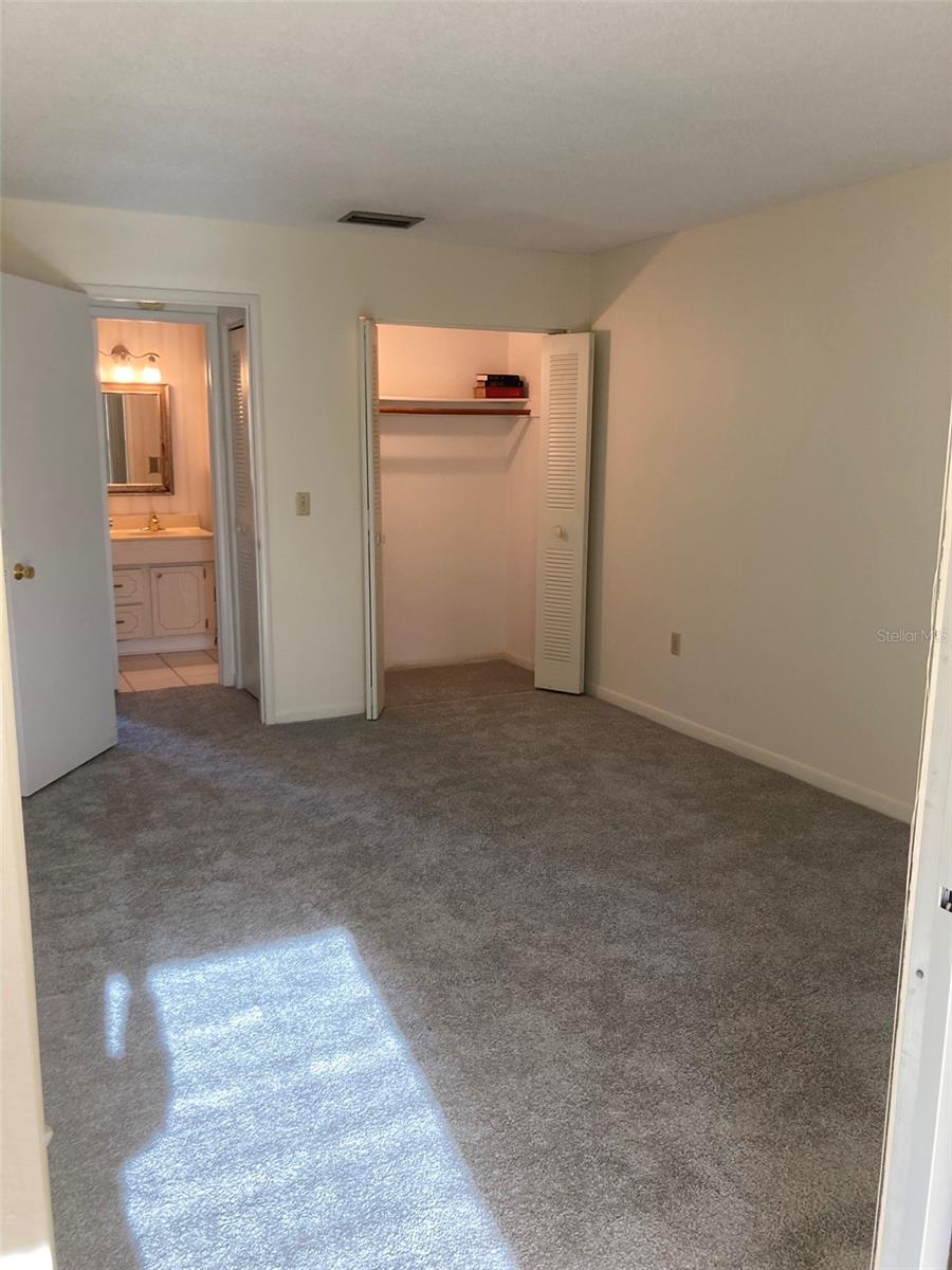 FIVE TOWNS OF ST PETE CORNELL BUILDING - Residential Lease