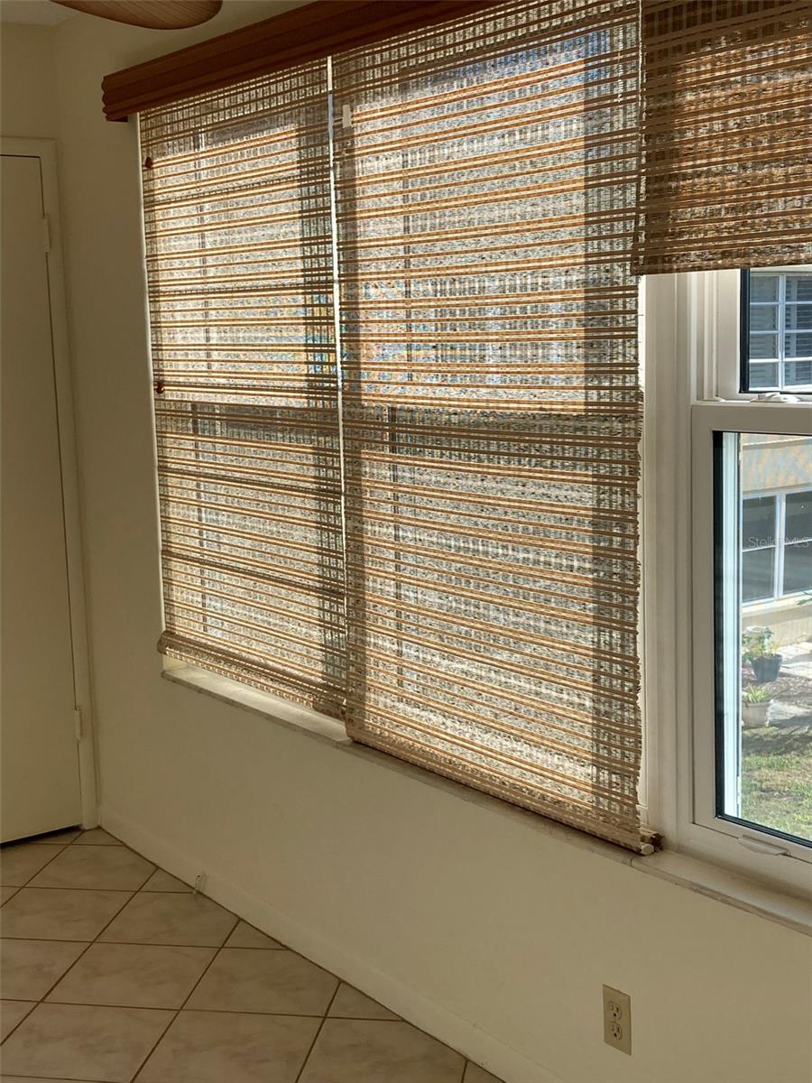 FIVE TOWNS OF ST PETE CORNELL BUILDING - Residential Lease