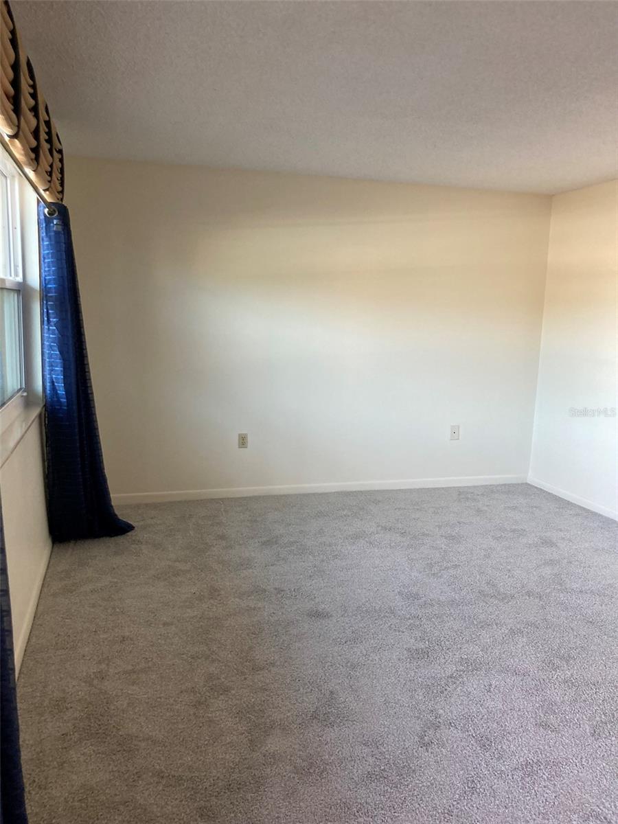 FIVE TOWNS OF ST PETE CORNELL BUILDING - Residential Lease