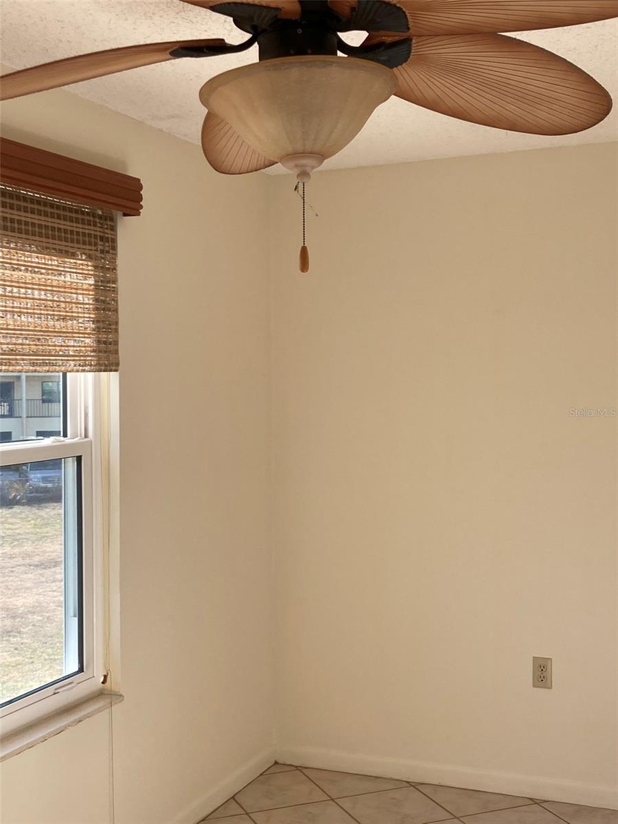 FIVE TOWNS OF ST PETE CORNELL BUILDING - Residential Lease