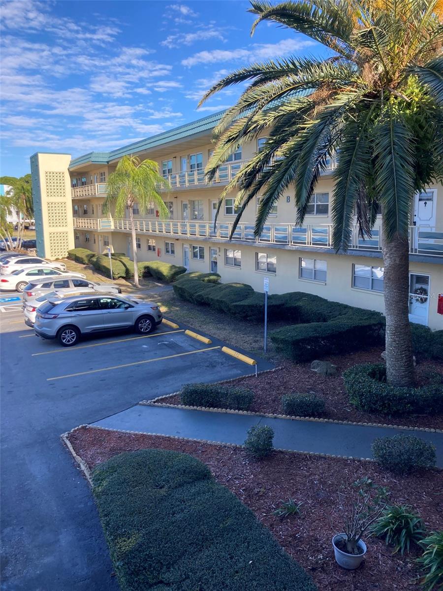 FIVE TOWNS OF ST PETE CORNELL BUILDING - Residential Lease