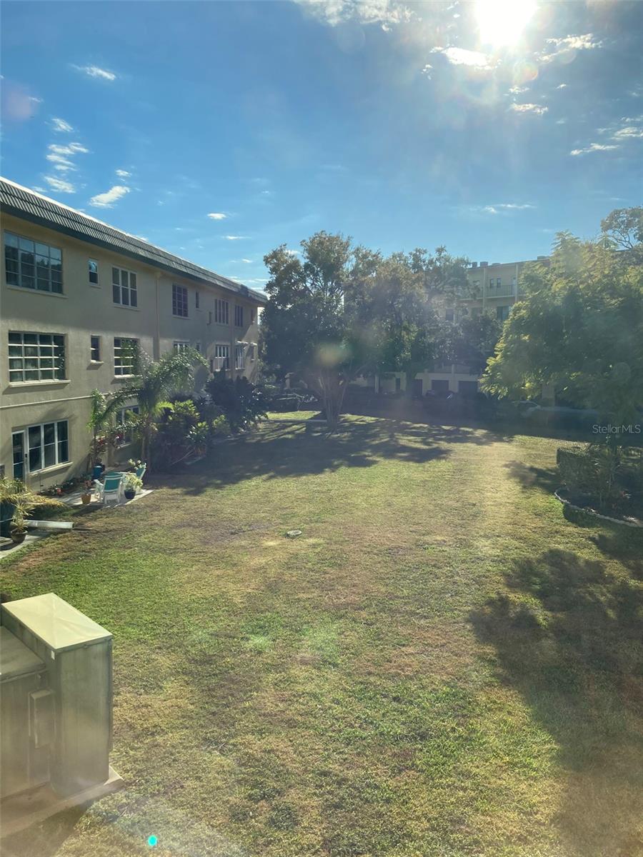 FIVE TOWNS OF ST PETE CORNELL BUILDING - Residential Lease