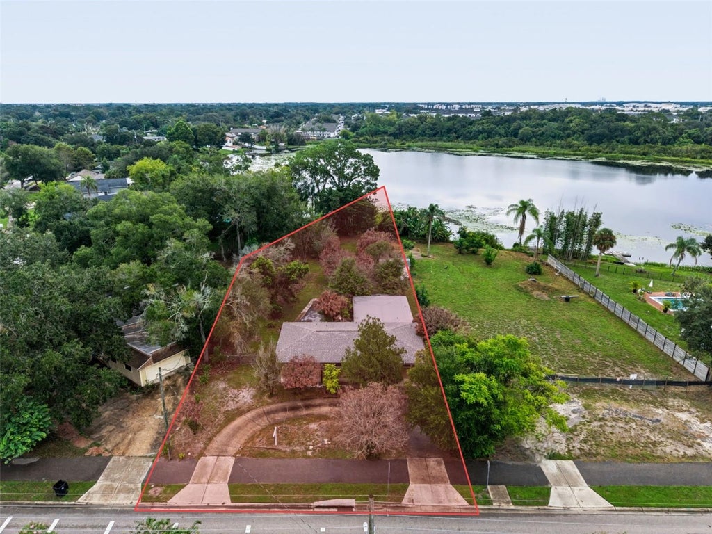 Photo of 1111 N Bumby Avenue, Orlando, FL 32803 (MLS # O6439874)