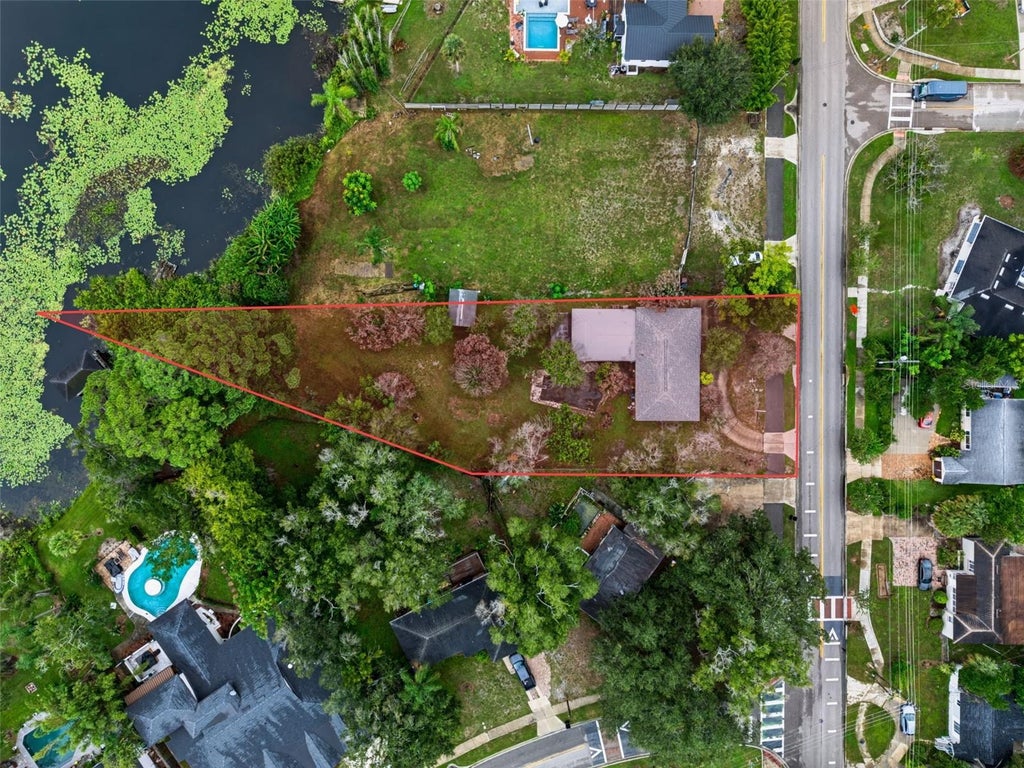 Photo of 1111 N Bumby Avenue, Orlando, FL 32803 (MLS # O6439874)