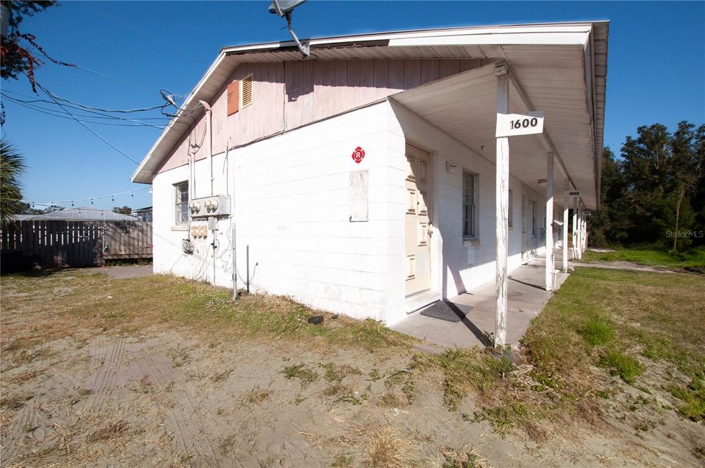 Photo of 1600 NE Floridian Circle, Arcadia, FL 34266 (MLS # C7518087)