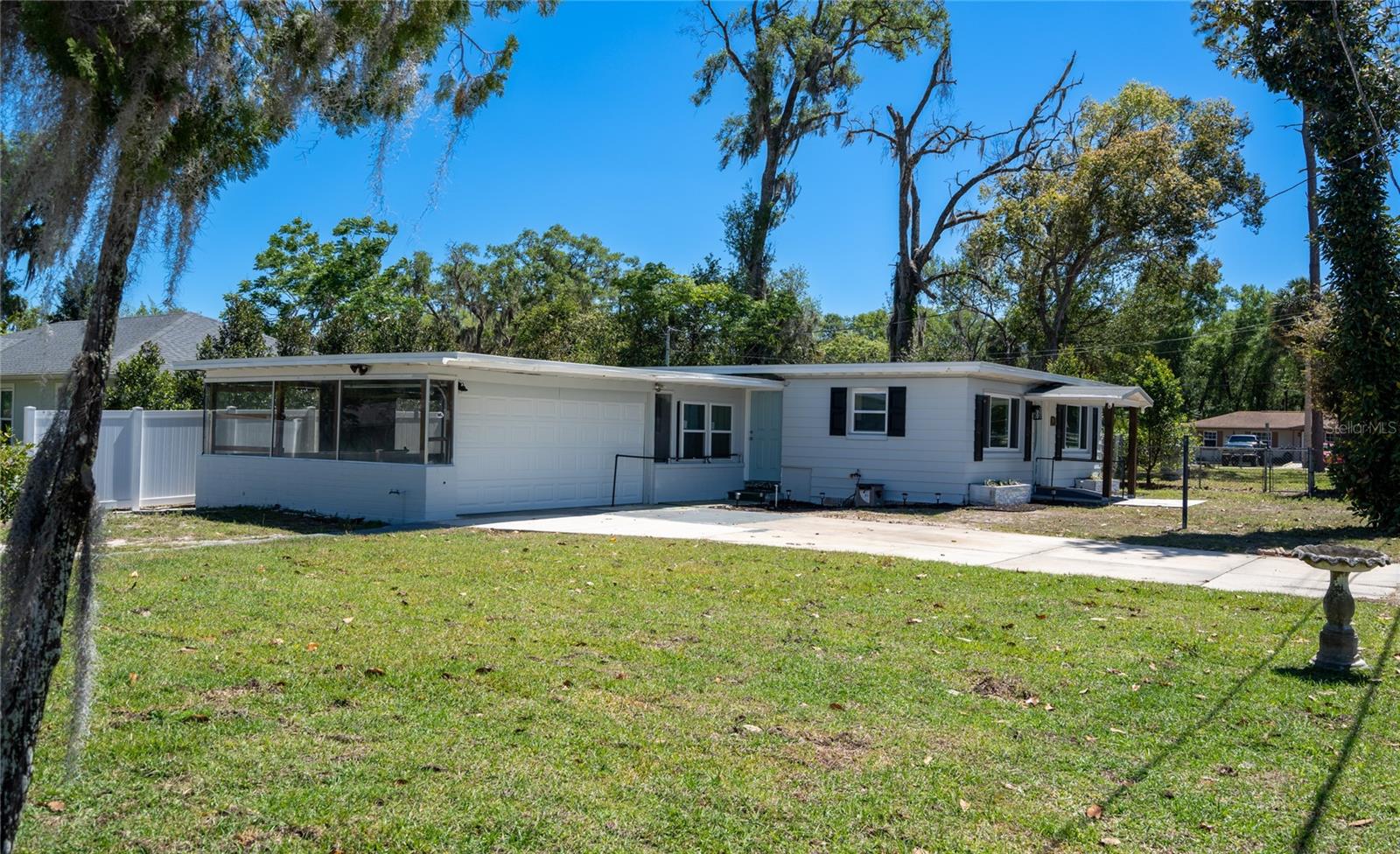 BLUE LAKE TERRACE - Residential Lease