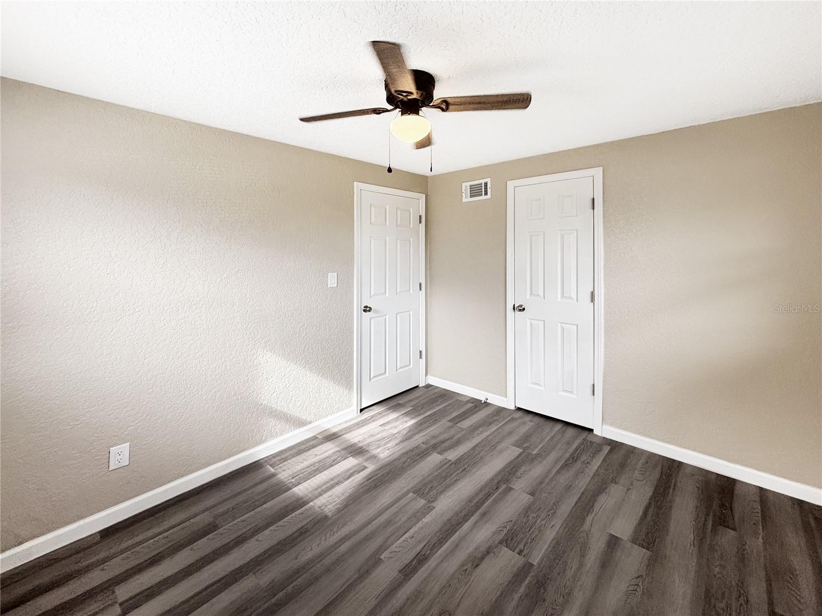 WASHINGTON OAKS SEC 2 - Residential Lease