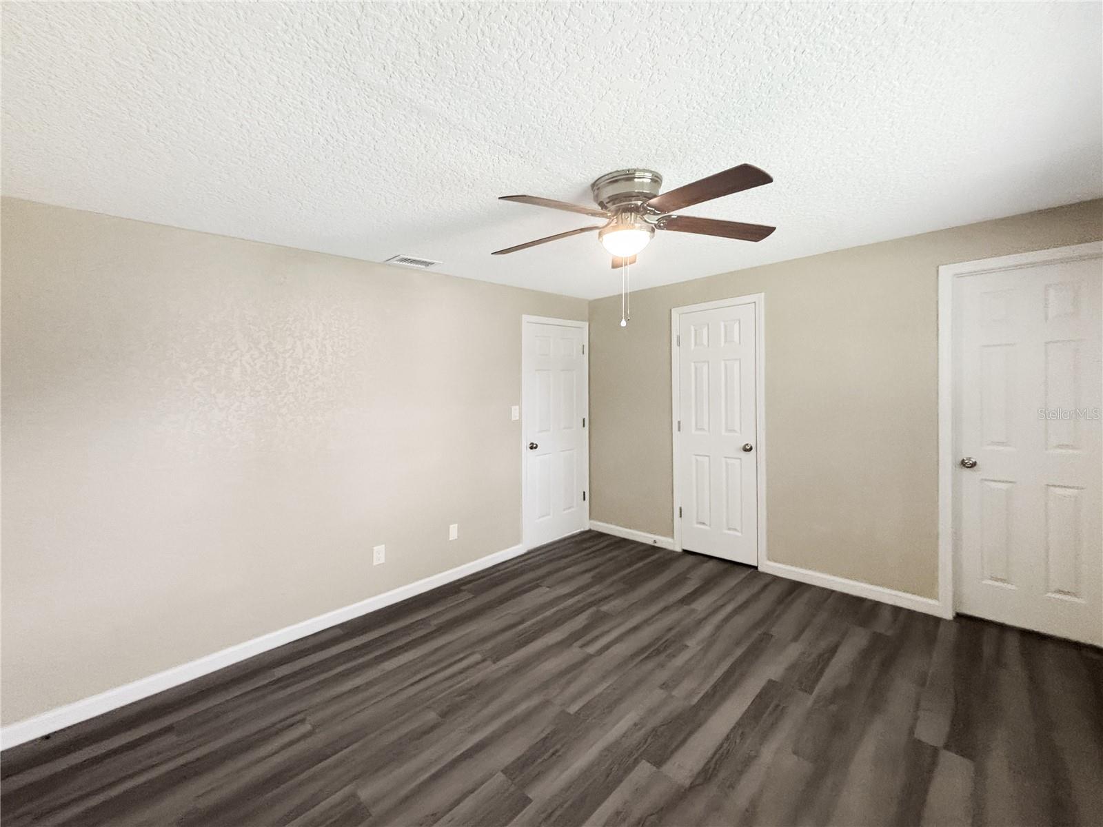 WASHINGTON OAKS SEC 2 - Residential Lease