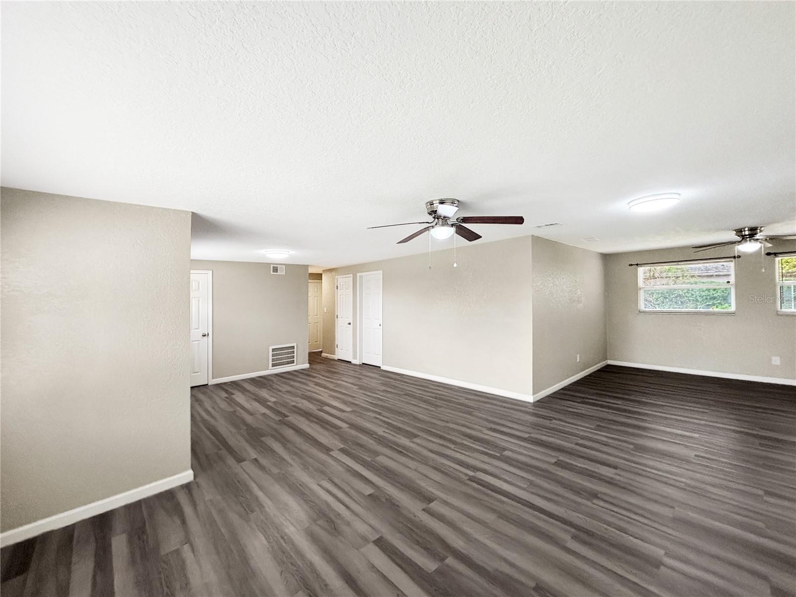 WASHINGTON OAKS SEC 2 - Residential Lease