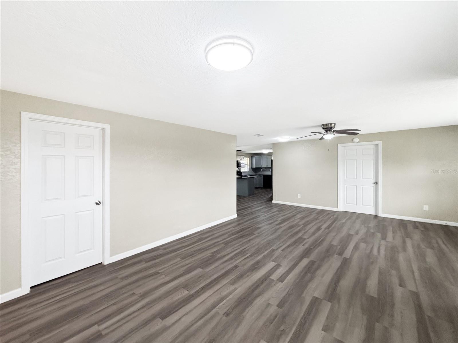 WASHINGTON OAKS SEC 2 - Residential Lease