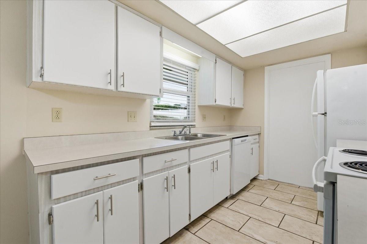 TODHUNTER ESTATES - Residential