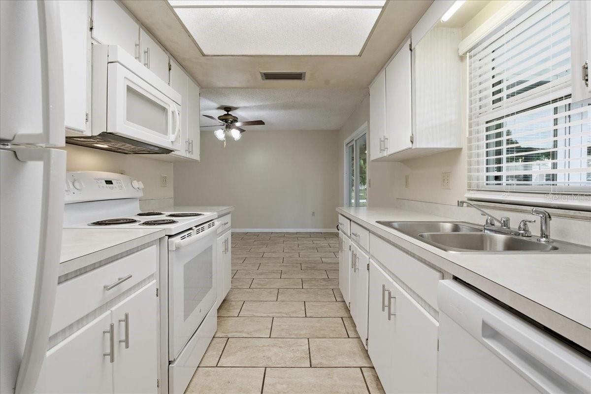 TODHUNTER ESTATES - Residential