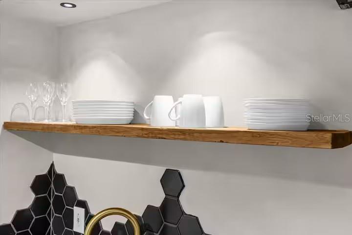 F E TAYLORS SUB - Residential Lease