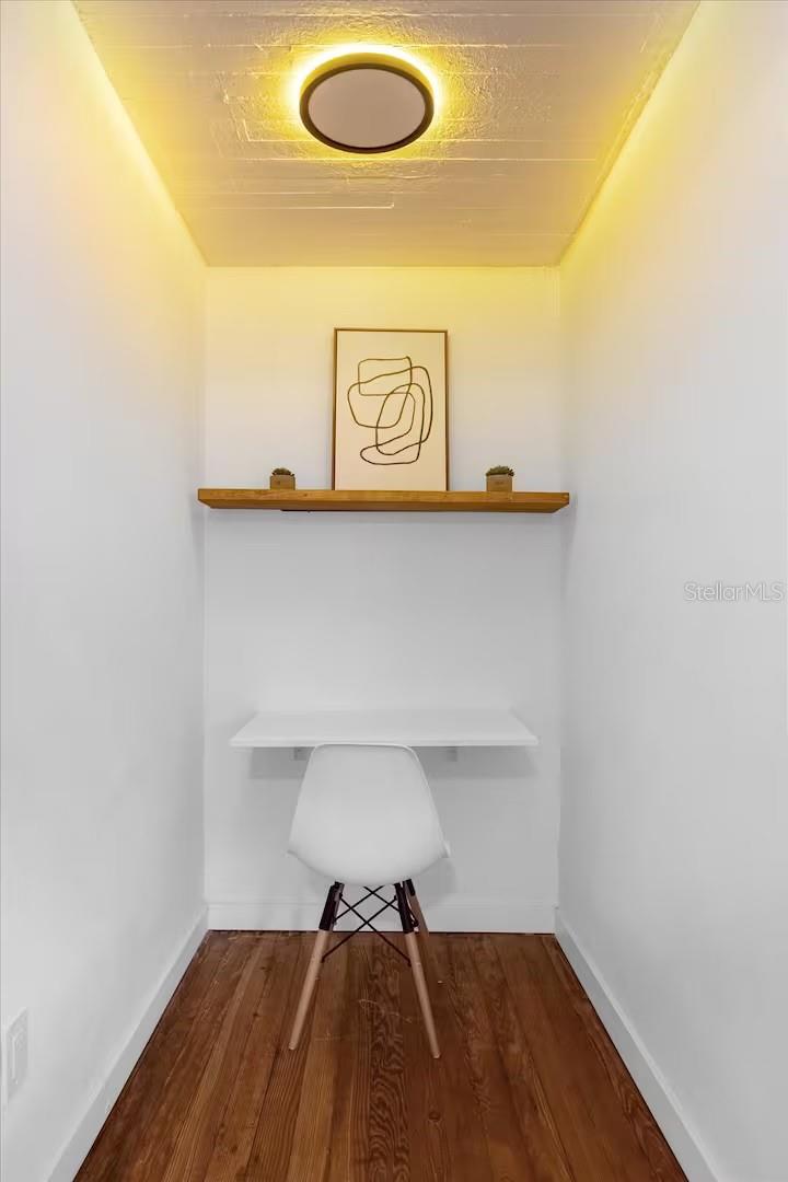 F E TAYLORS SUB - Residential Lease