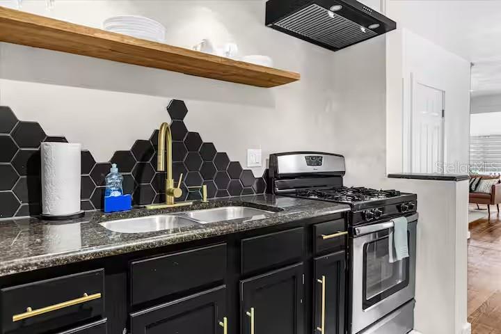 F E TAYLORS SUB - Residential Lease