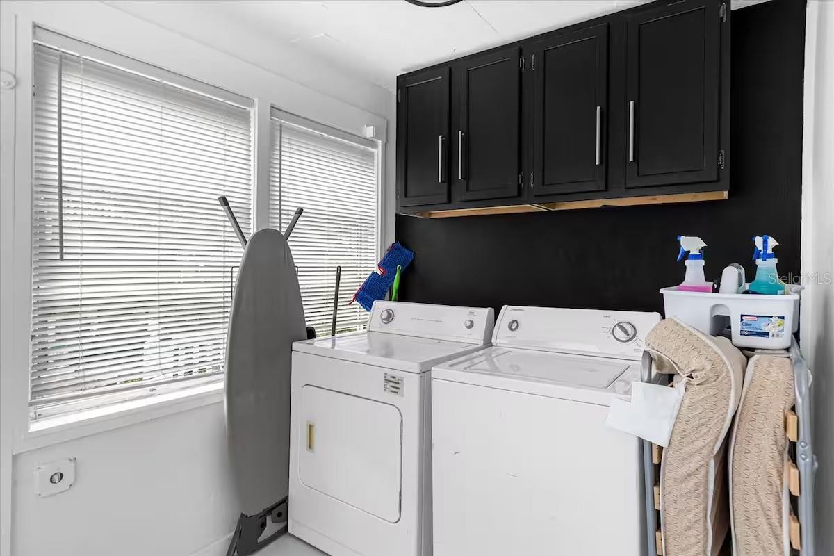 F E TAYLORS SUB - Residential Lease