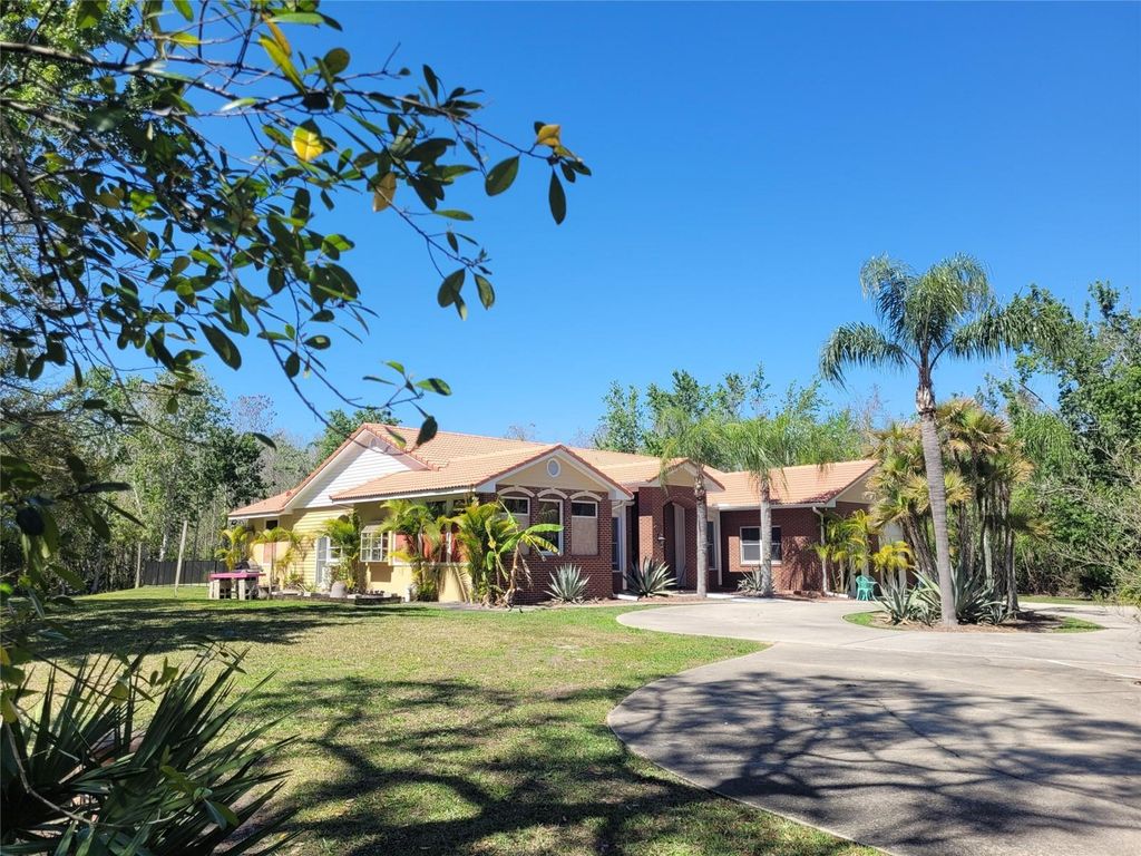 Photo of 3150 Appaloosa Court, Kissimmee, FL 34746 (MLS # TB8502920)