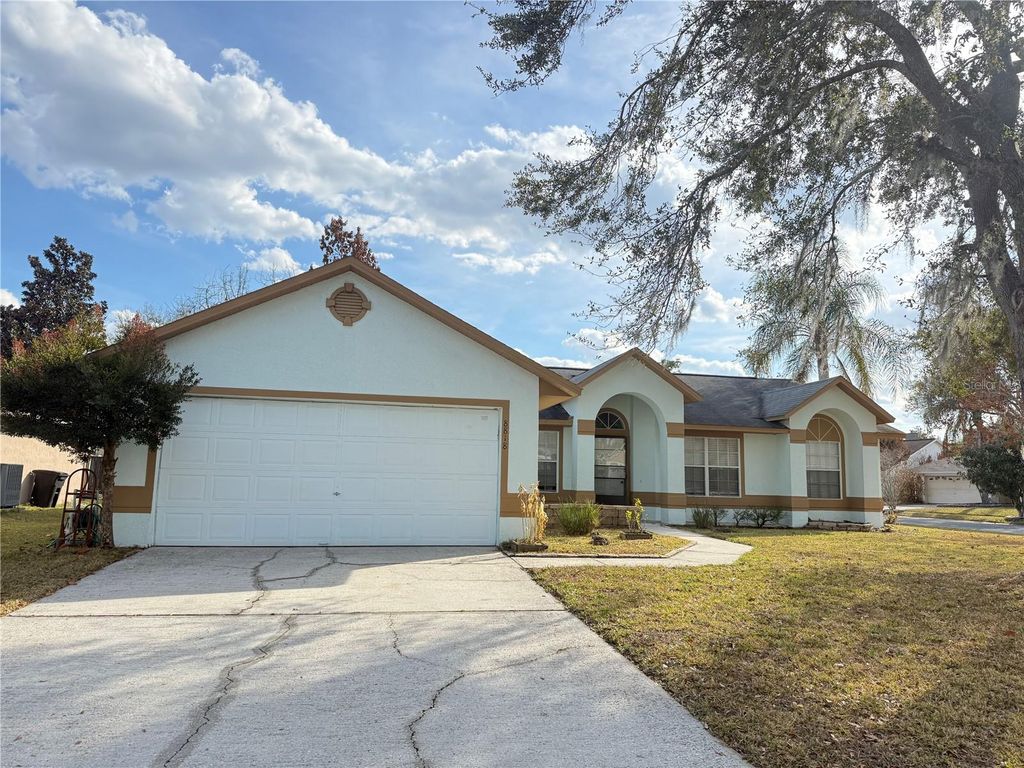 Photo of 8818 Reservation Drive, Orlando, FL 32829 (MLS # O6380339)