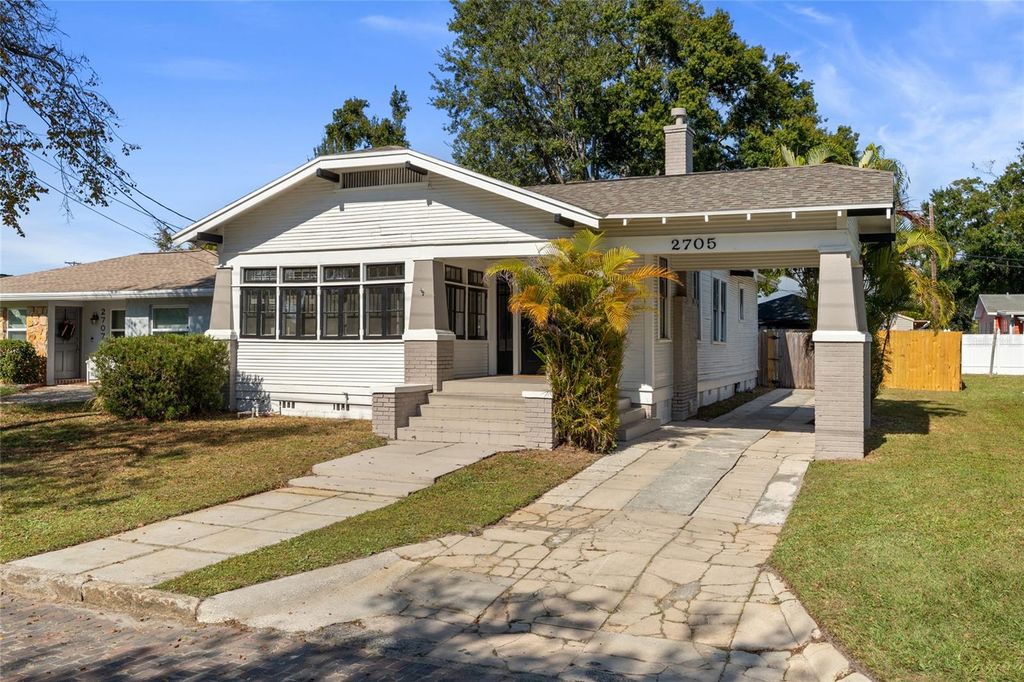 Photo of 2705 W Cordelia Street, Tampa, FL 33607 (MLS # TB8451243)