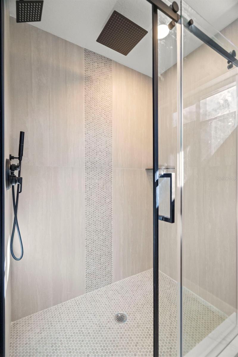 OZONA SHORES 3RD ADD - Residential