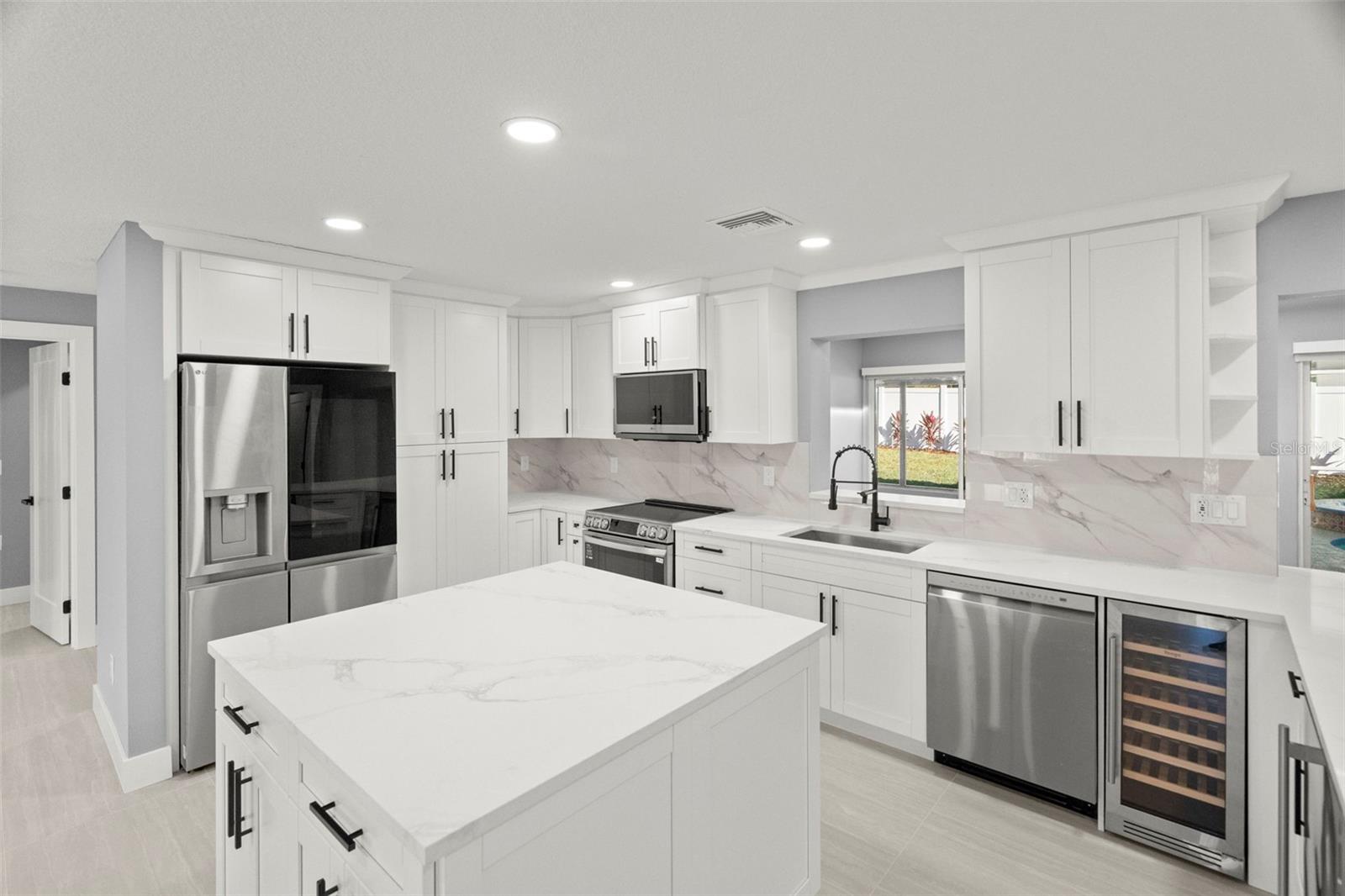 OZONA SHORES 3RD ADD - Residential