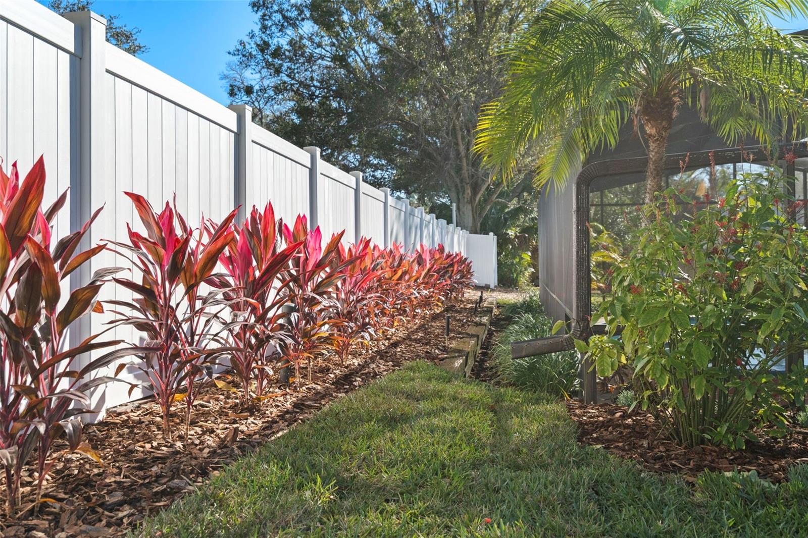 OZONA SHORES 3RD ADD - Residential