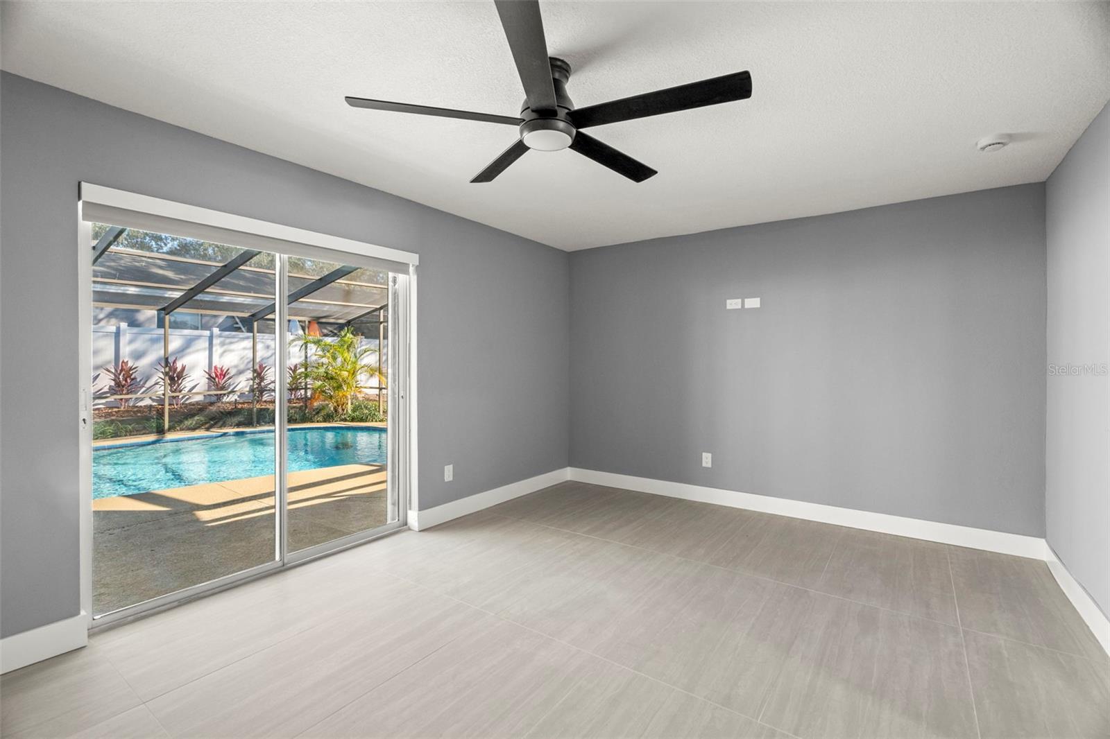 OZONA SHORES 3RD ADD - Residential