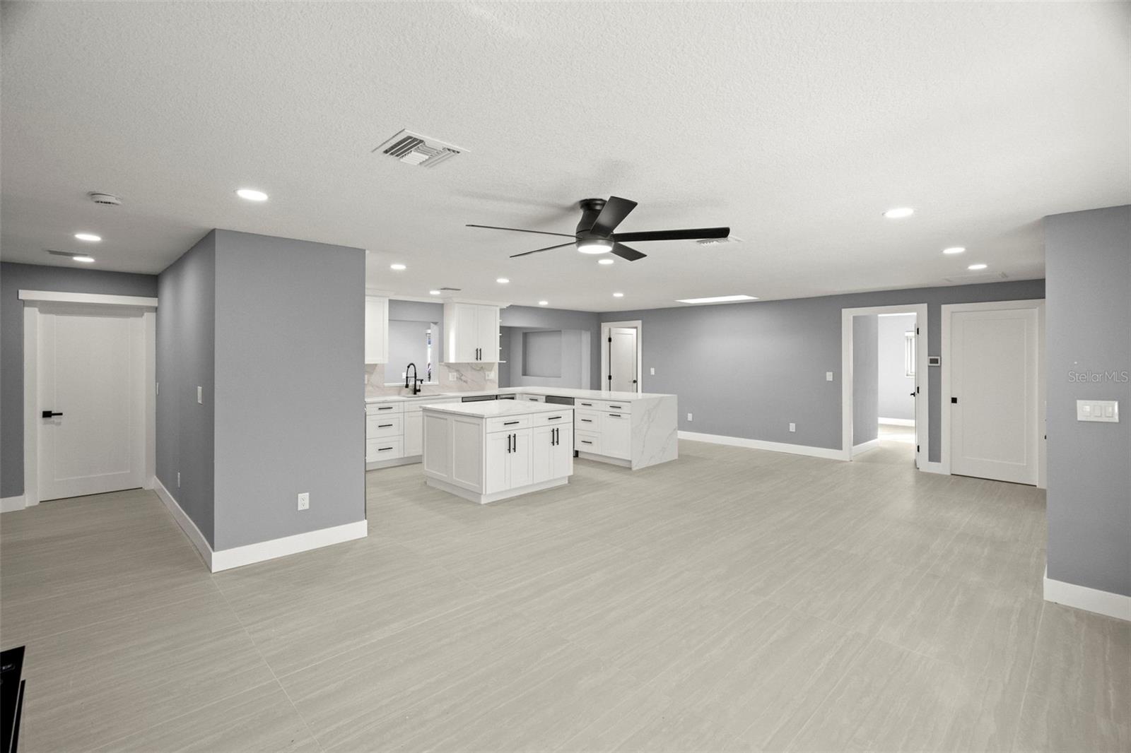 OZONA SHORES 3RD ADD - Residential