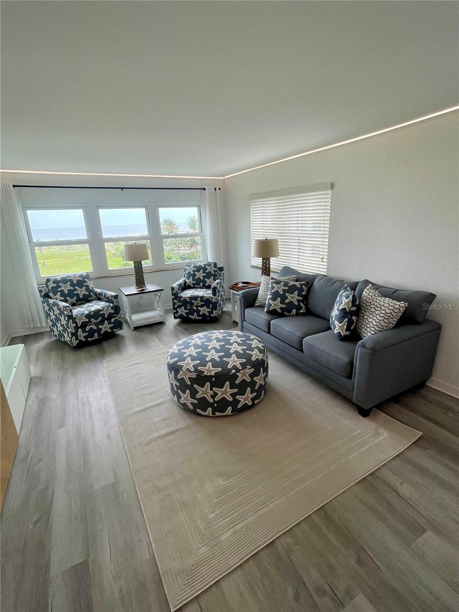 LANDMARK TOWERS - Residential Lease