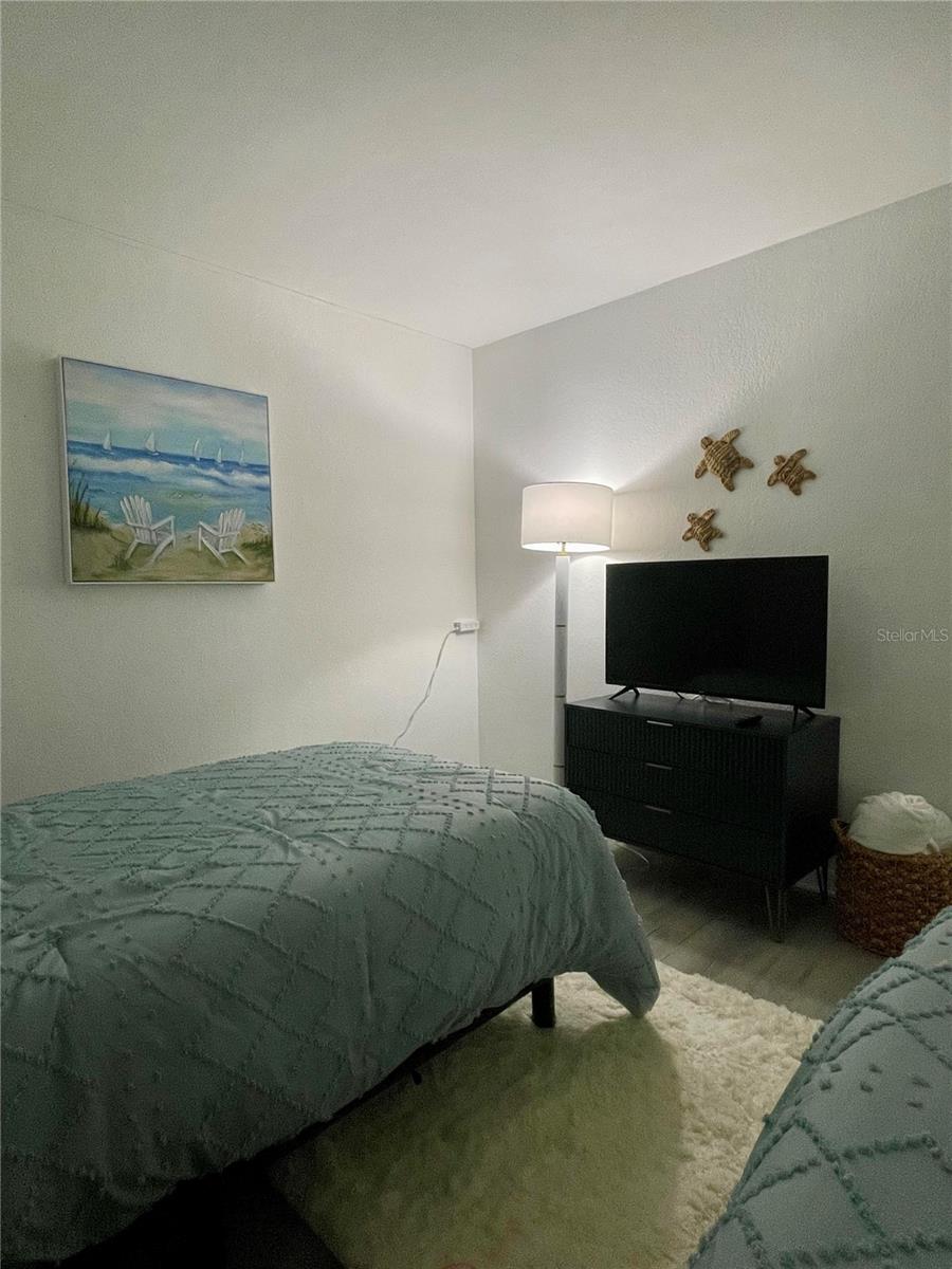 LANDMARK TOWERS - Residential Lease