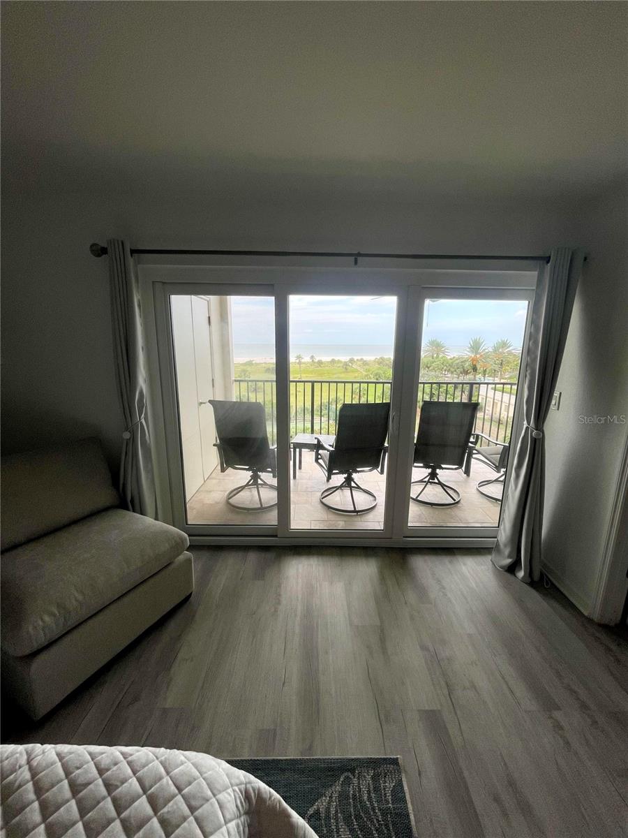 LANDMARK TOWERS - Residential Lease