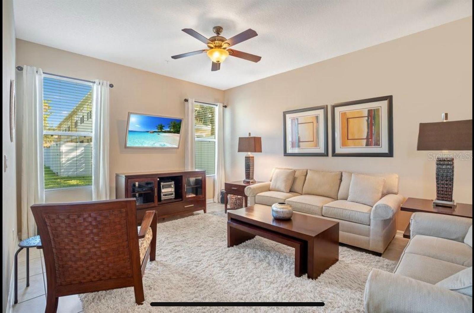 OASIS COVE I/LAKESIDE VILLAGE PH 01 - Residential Lease