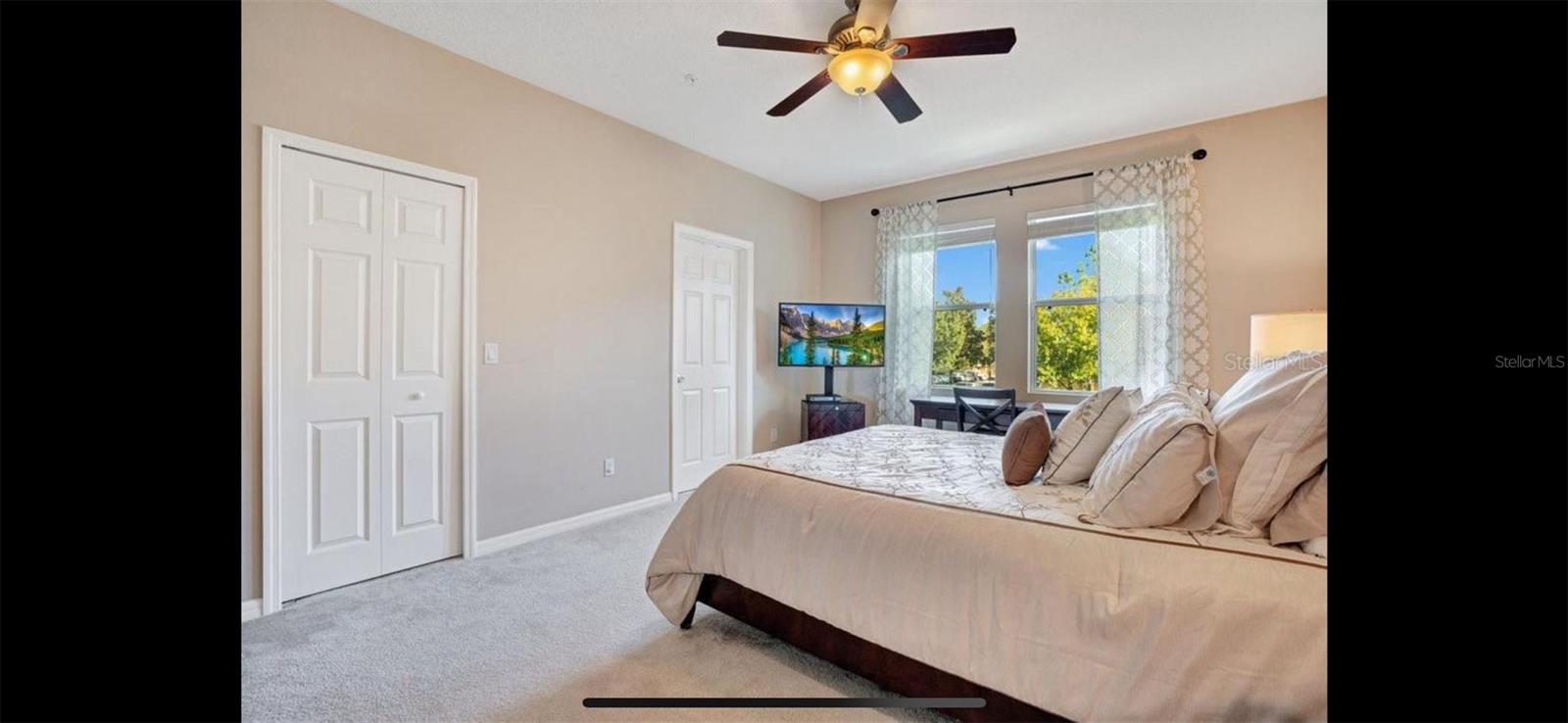 OASIS COVE I/LAKESIDE VILLAGE PH 01 - Residential Lease